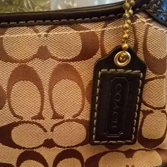 Coach F-11430 small purse - Picture 2 of 5
